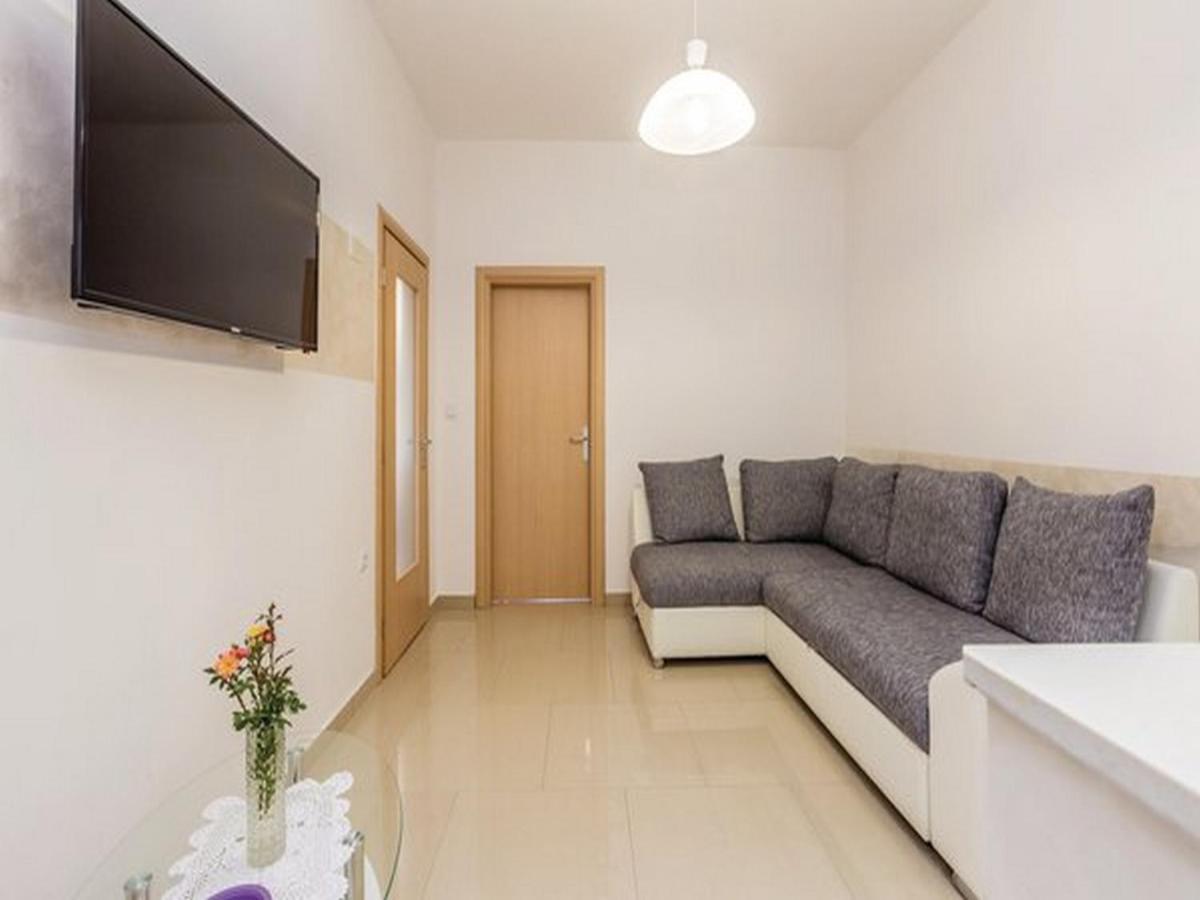 יבלנץ Apartments Villa Kim מראה חיצוני תמונה